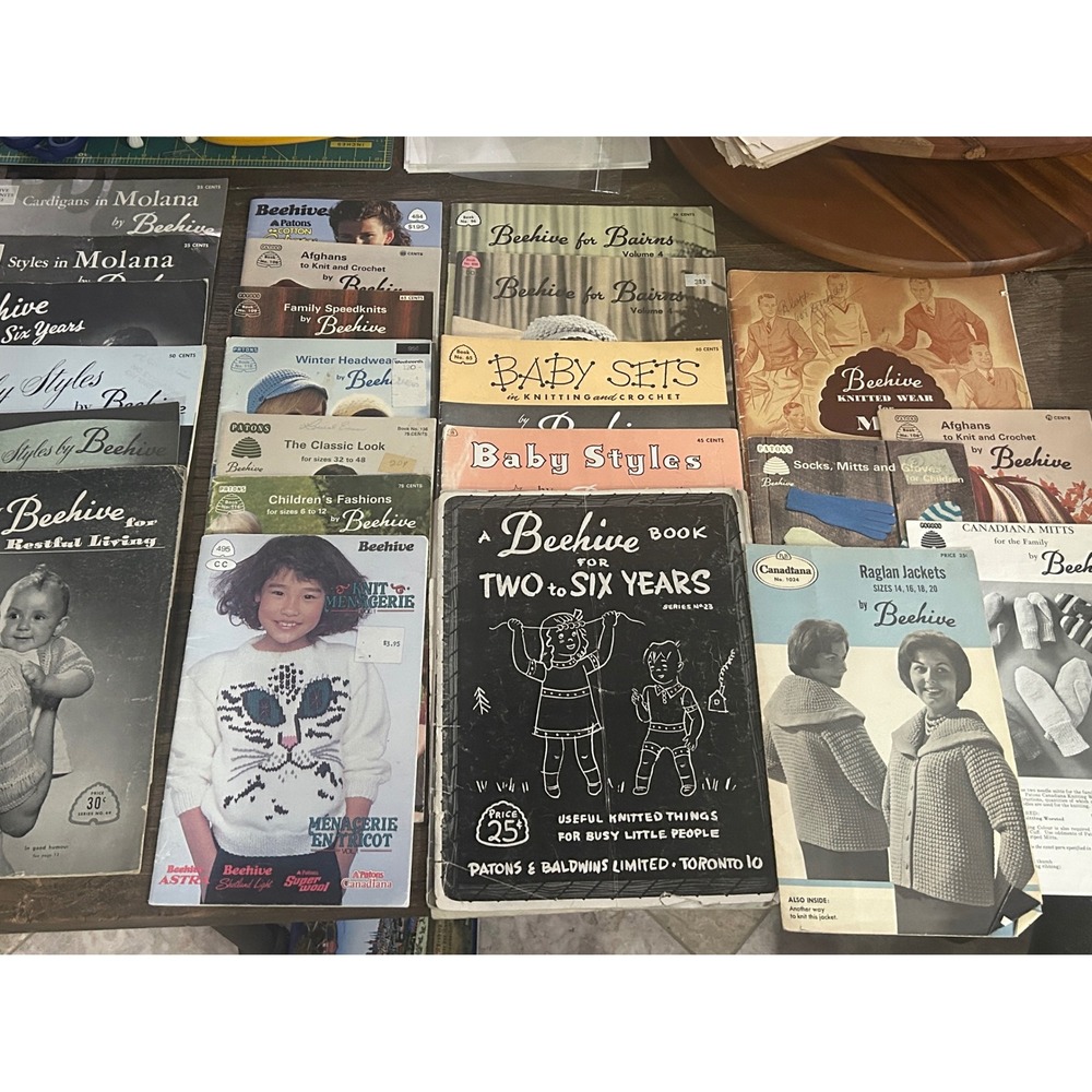 Lot of 23 Vintage Beehive Knitting Pattern Books Patons & Baldwins Baby Children